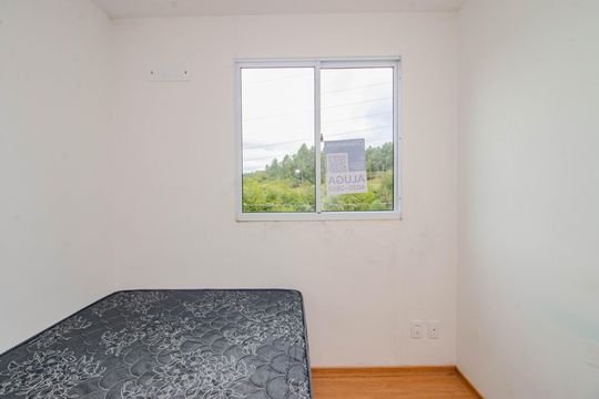Quarto 1 de apartamento para alugar com 2 quartos, 48m² em Mário Quintana, Porto Alegre