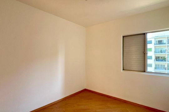 Quarto de apartamento à venda com 1 quarto, 40m² em Pinheiros, São Paulo
