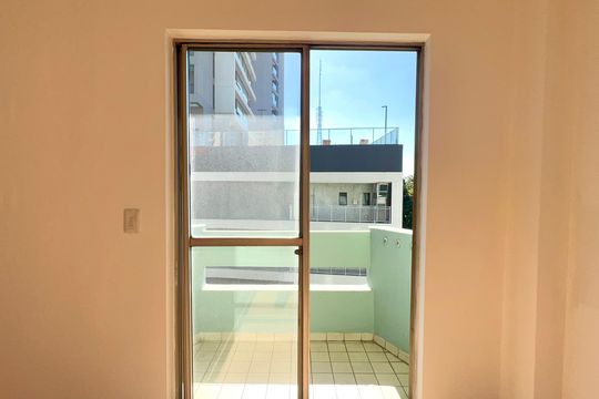 Varanda da sala de apartamento à venda com 1 quarto, 40m² em Pinheiros, São Paulo