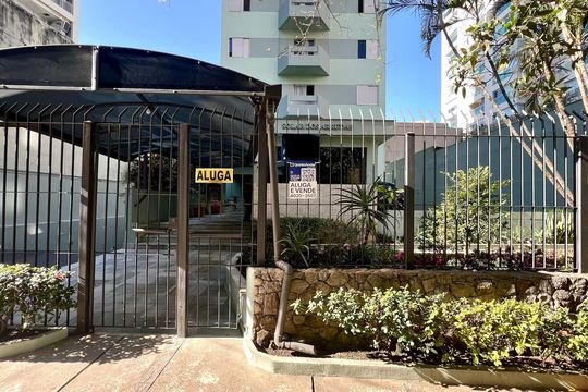 Fachada de apartamento à venda com 1 quarto, 40m² em Pinheiros, São Paulo