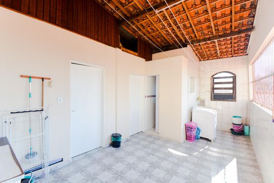 Área de Serviço de casa à venda com 4 quartos, 230m² em Vila Ristori, Guarulhos