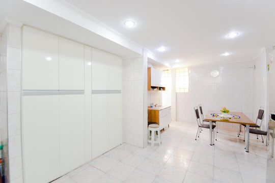 Cozinha de casa à venda com 4 quartos, 230m² em Vila Ristori, Guarulhos