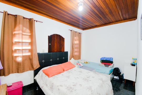Edícula  de casa à venda com 4 quartos, 230m² em Vila Ristori, Guarulhos