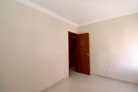 Quarto 2 de apartamento para alugar com 3 quartos, 82m² em Itaigara, Salvador