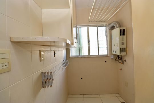 Área de Serviço de apartamento para alugar com 3 quartos, 82m² em Itaigara, Salvador