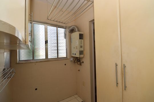 Área de Serviço de apartamento para alugar com 3 quartos, 82m² em Itaigara, Salvador