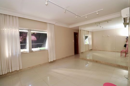 Apartamento para alugar com 3 quartos, 82m² em Itaigara, Salvador