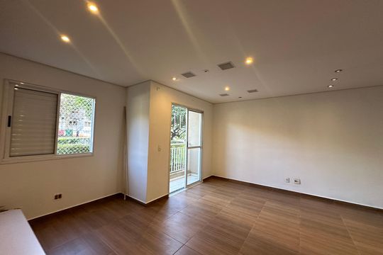 Apartamento à venda com 2 quartos, 68m² em Jardim Tupanci, Barueri