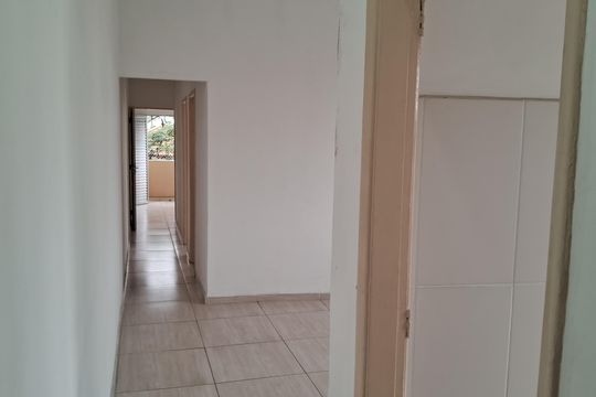 Corredor de apartamento para alugar com 2 quartos, 80m² em Abolição, Rio de Janeiro