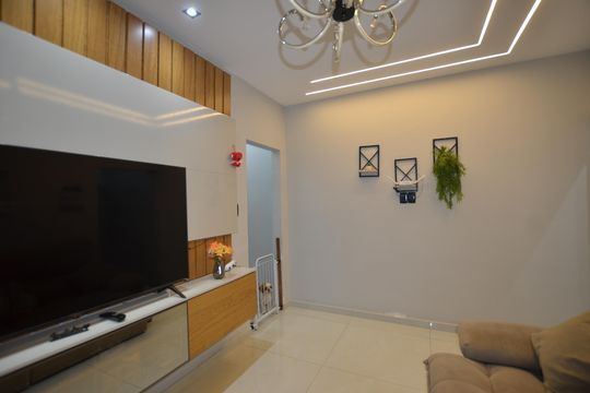 Sala de casa para alugar com 2 quartos, 200m² em Vila Valqueire, Rio de Janeiro