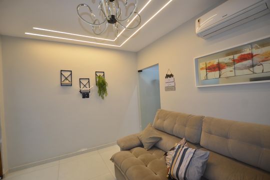 Sala de casa para alugar com 2 quartos, 200m² em Vila Valqueire, Rio de Janeiro