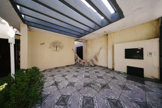 Garagem de casa para alugar com 3 quartos, 270m² em Jardim Santa Maria, São Paulo