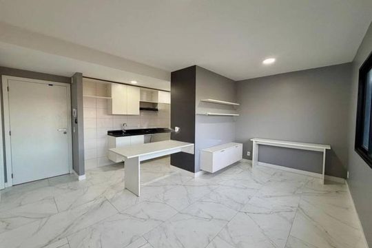 Apartamento para alugar com 1 quarto, 42m² em Jardim do Salso, Porto Alegre