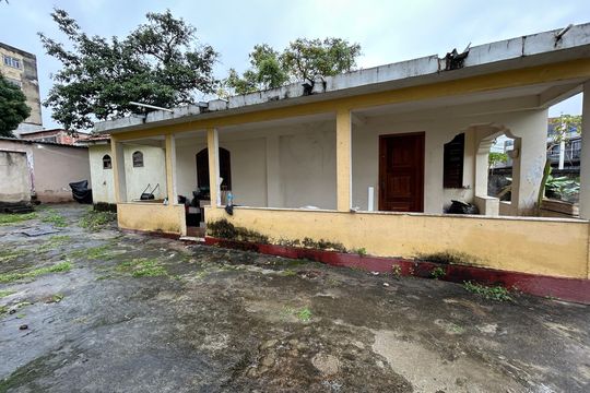 Fachada de casa para alugar com 3 quartos, 105m² em Anchieta, Nilópolis