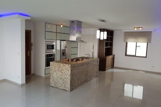 Cozinha de apartamento para alugar com 3 quartos, 110m² em Campo Belo, São Paulo