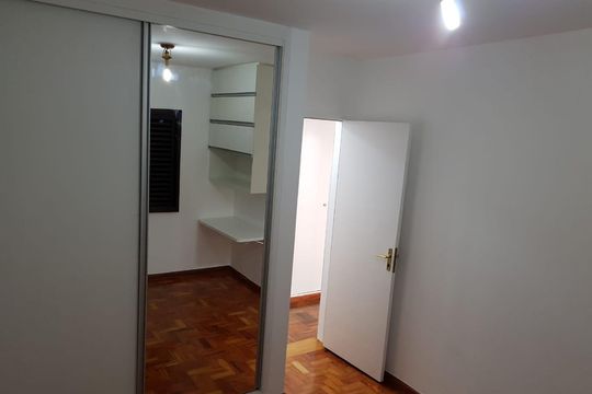 Quarto de apartamento para alugar com 3 quartos, 110m² em Campo Belo, São Paulo