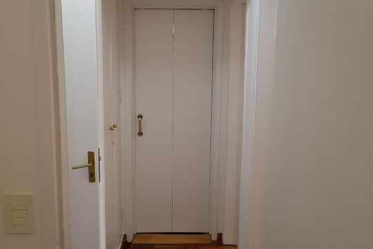 Corredor de apartamento para alugar com 3 quartos, 110m² em Campo Belo, São Paulo