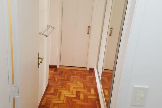 Corredor de apartamento para alugar com 3 quartos, 110m² em Campo Belo, São Paulo