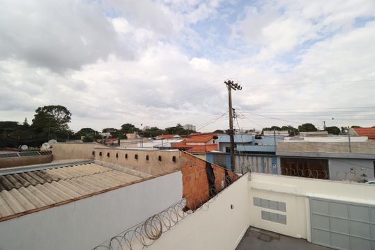 Quarto 1 de apartamento para alugar com 2 quartos, 45m² em Jardim Ipanema, Uberlândia