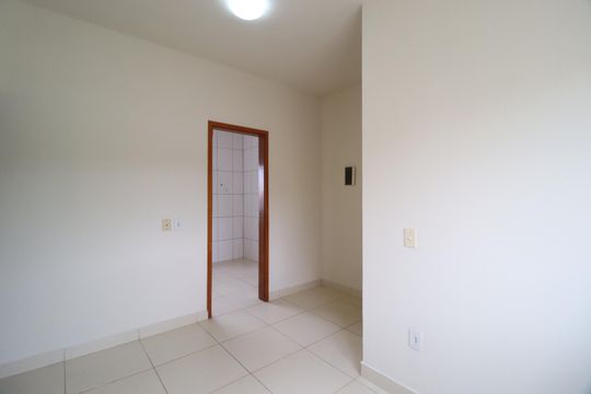 Sala de apartamento para alugar com 2 quartos, 45m² em Jardim Ipanema, Uberlândia