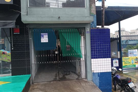 Fachada de casa para alugar com 1 quarto, 45m² em Jardim Santa Teresinha, São Paulo