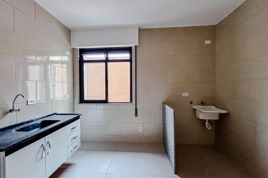 Cozinha e Área de Serviço de apartamento para alugar com 1 quarto, 30m² em Penha de França, São Paulo