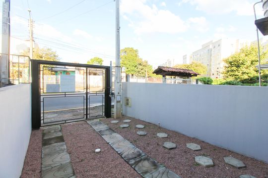 Garagem de casa para alugar com 2 quartos, 70m² em Vila Vista Alegre, Cachoeirinha