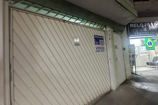 Fachada de casa para alugar com 3 quartos, 408m² em Jardim Mutinga, Barueri