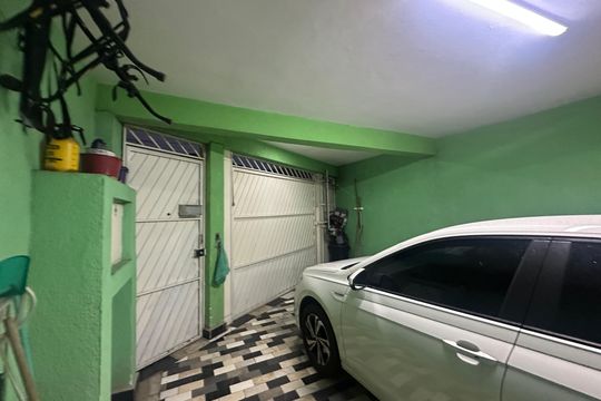 Garagem de casa para alugar com 3 quartos, 408m² em Jardim Mutinga, Barueri