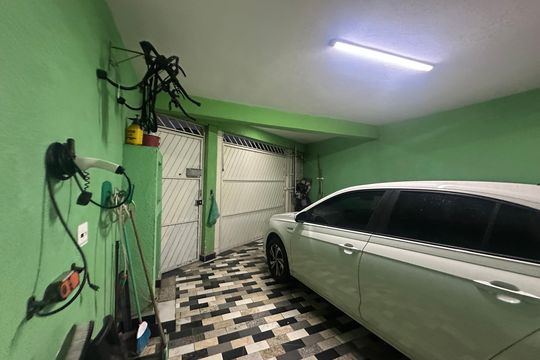 Garagem de casa para alugar com 3 quartos, 408m² em Jardim Mutinga, Barueri