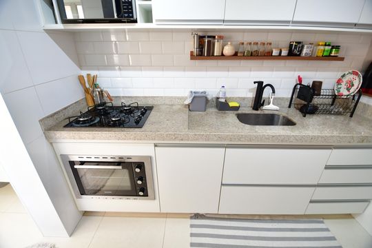 Cozinha de apartamento para alugar com 2 quartos, 56m² em Jardim Alto da Barra, Campinas