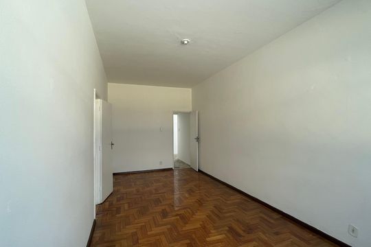Sala de apartamento à venda com 2 quartos, 80m² em Jardim Guanabara, Rio de Janeiro