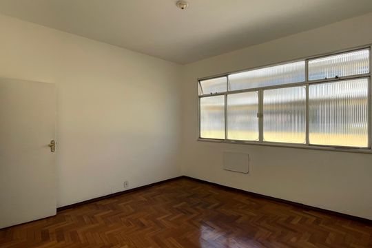 Quarto 1 de apartamento à venda com 2 quartos, 80m² em Jardim Guanabara, Rio de Janeiro