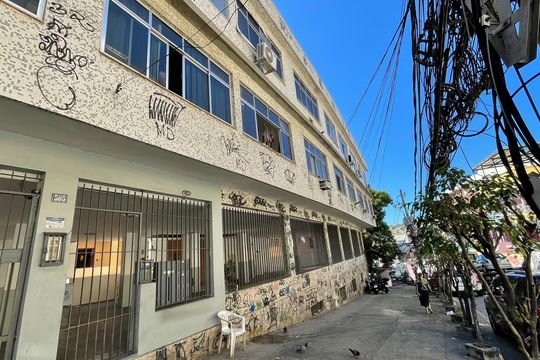 Fachada de apartamento à venda com 2 quartos, 80m² em Jardim Guanabara, Rio de Janeiro