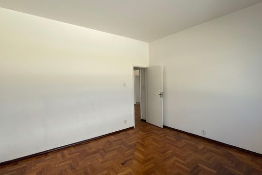 Quarto 1 de apartamento à venda com 2 quartos, 80m² em Jardim Guanabara, Rio de Janeiro