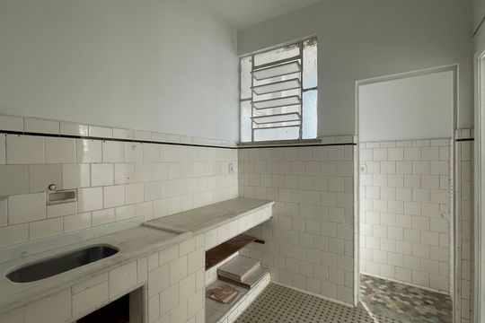 Cozinha de apartamento à venda com 2 quartos, 80m² em Jardim Guanabara, Rio de Janeiro