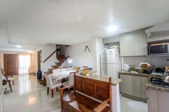 Cozinha de casa de condomínio para alugar com 3 quartos, 113m² em Hípica, Porto Alegre