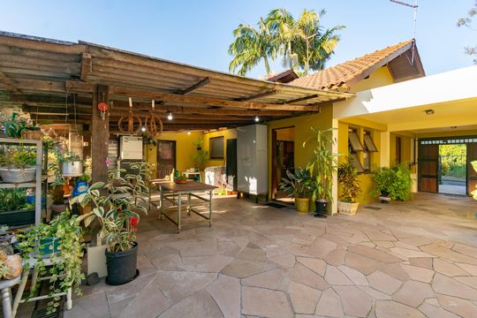 Casa à venda com 3 quartos, 130m² em Olaria, Canoas