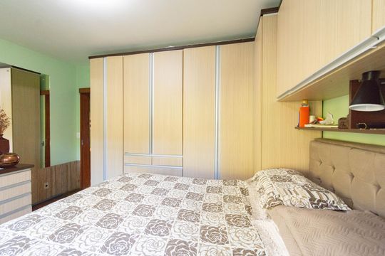 Casa à venda com 3 quartos, 130m² em Olaria, Canoas
