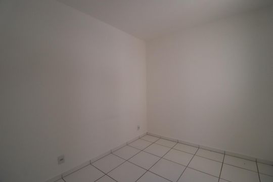 Quarto 2 - Suíte de apartamento para alugar com 2 quartos, 55m² em Residencial Lago Azul, Uberlândia