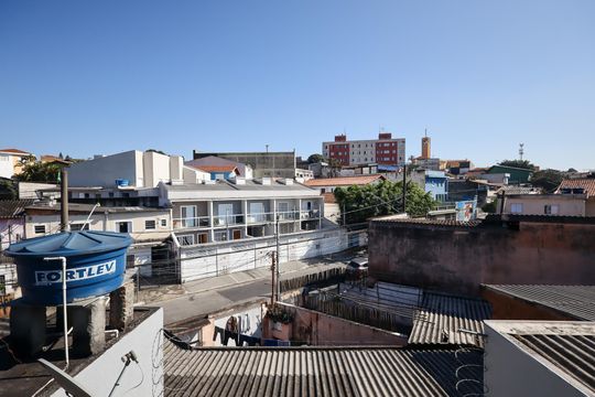 Quarto 3 vista de casa para alugar com 3 quartos, 205m² em Jardim Nosso Lar, São Paulo