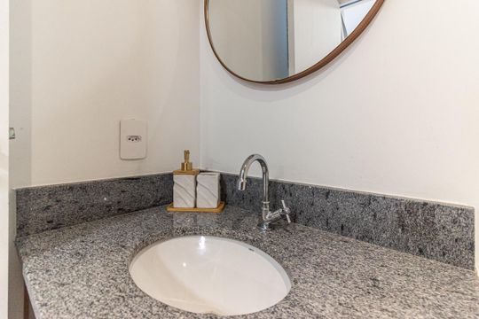Banheiro de kitnet/studio à venda com 1 quarto, 25m² em Campos Elíseos, São Paulo