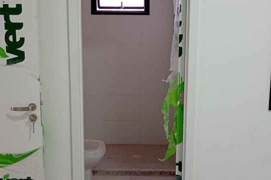 Banheiro de apartamento para alugar com 2 quartos, 75m² em Vila Militar, Barueri