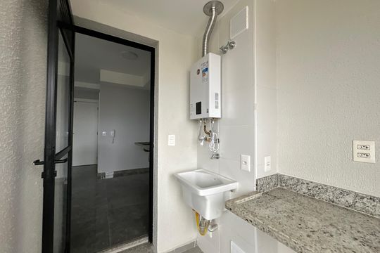 Área de Serviço de apartamento para alugar com 2 quartos, 75m² em Vila Militar, Barueri
