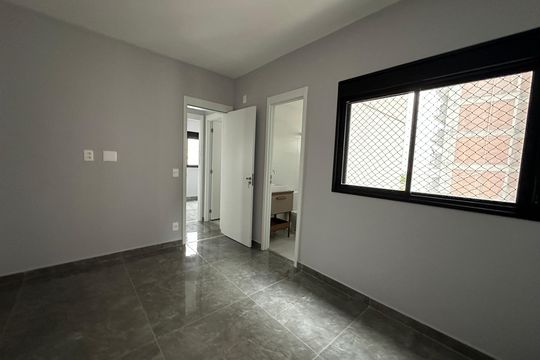 Suíte de apartamento para alugar com 2 quartos, 75m² em Vila Militar, Barueri