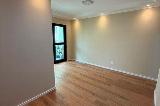 Sala de apartamento à venda com 2 quartos, 55m² em Vila Palmeiras, São Paulo