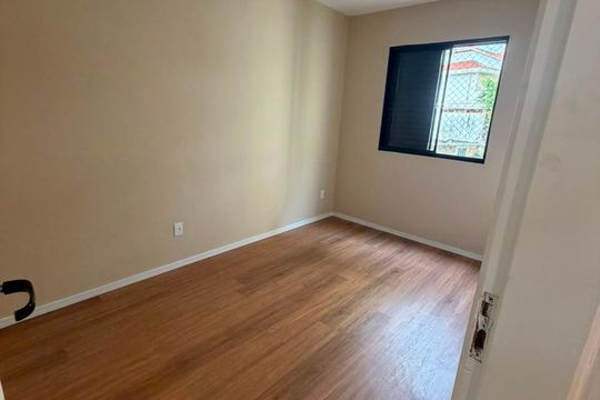 Quarto de apartamento à venda com 2 quartos, 55m² em Vila Palmeiras, São Paulo