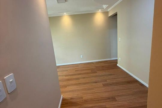 Sala de apartamento à venda com 2 quartos, 55m² em Vila Palmeiras, São Paulo