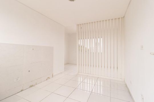 Apartamento à venda com 1 quarto, 22m² em Lindoia, Curitiba
