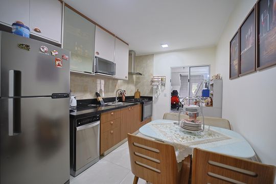 Cozinha de casa à venda com 3 quartos, 148m² em Jardim Matarazzo, São Paulo